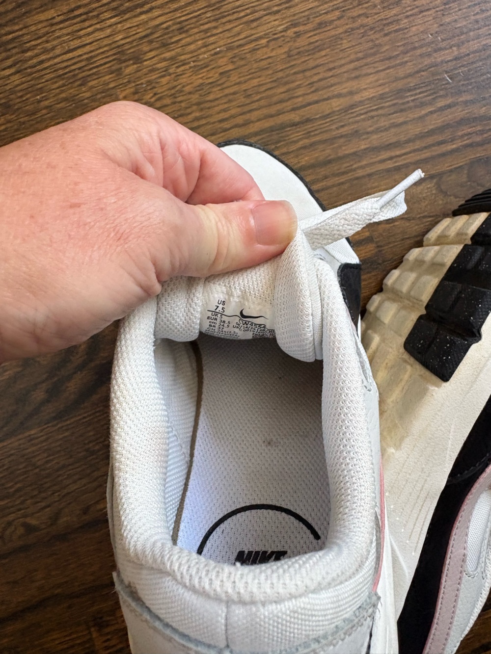 Nike Women's Air Max SC Sneaker Size 7.5 - Picture 8 of 8